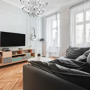 Klimatyczny W Centrum Apartament